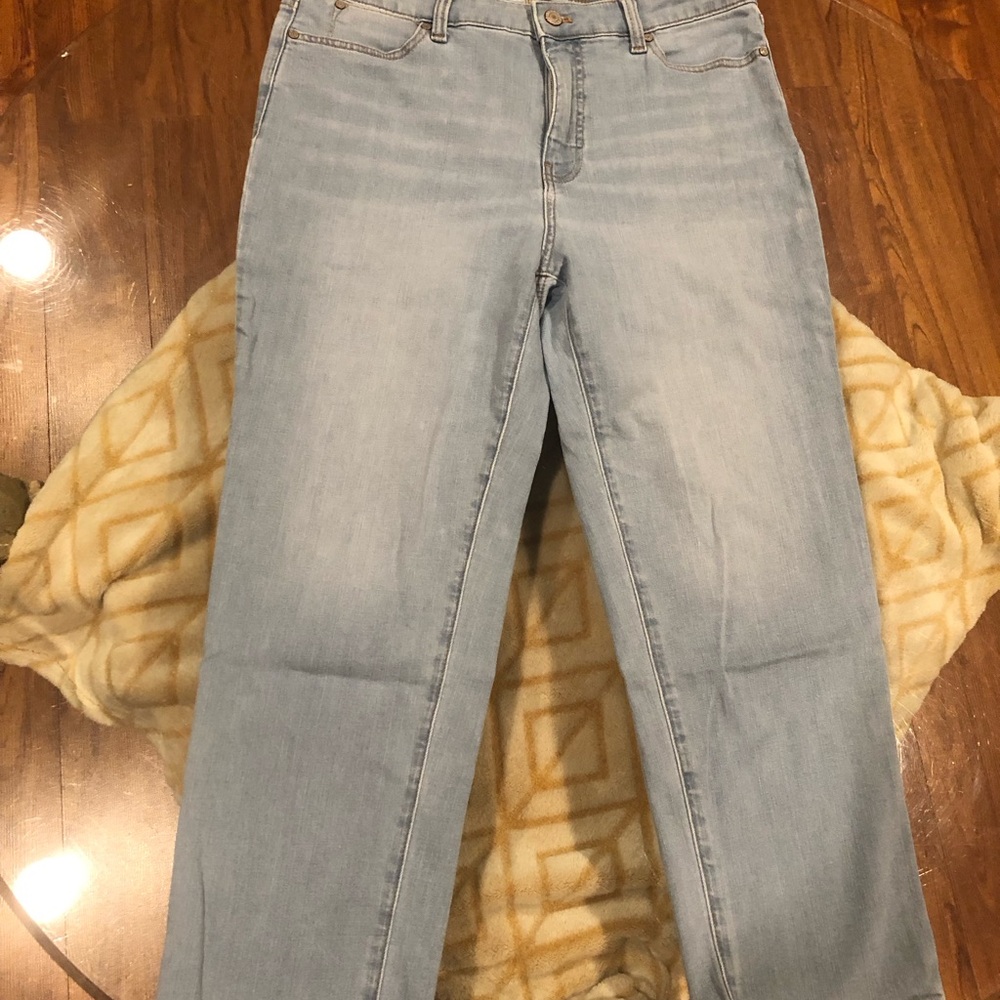 Talbots Light Wash Straight Leg Cropped Casual Summer Denim Jeans